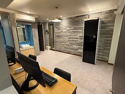 May Hotel