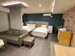 May Hotel