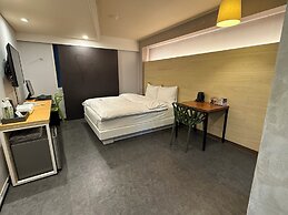May Hotel