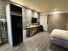 May Hotel