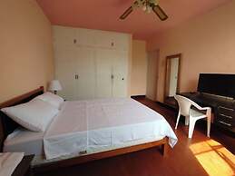 Hotel Los Ebanos