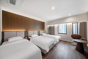 Crystal Hotel