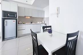 ICity Luxury Condo by Smarthome