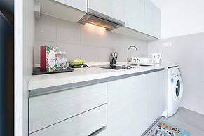 ICity Luxury Condo by Smarthome