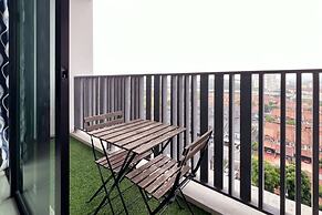 ICity Luxury Condo by Smarthome