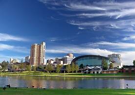 Unwind Adelaide City Condo