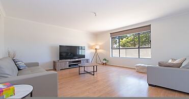 Unwind Adelaide City Condo