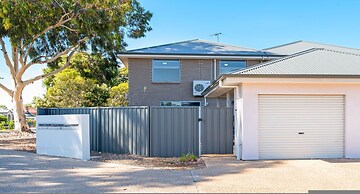 Unwind Adelaide City Condo