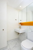 Unwind Bond Quarter Apartment 106