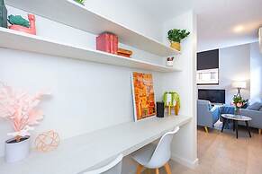 Unwind Bond Quarter Apartment 106