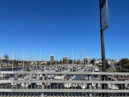 Unwind Esplanade Beach Escape no 10