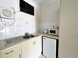 Unwind Glenelg Studio Apartment no 30