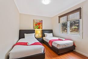 Unwind Bulla Hill Heights Retreat