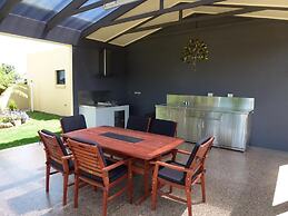Unwind Mount Gambier Sophisticated Suite