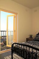 Unwind Esplanade Beach Escape No 5