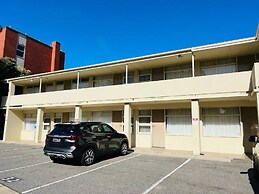 Unwind Glenelg Studio Apartment no 31
