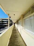 Unwind Glenelg Studio Apartment no 31