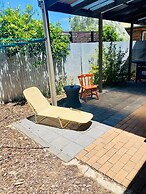 Unwind Retro-vibe Pet Friendly