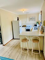Unwind Retro-vibe Pet Friendly