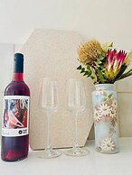 Unwind Retro-vibe Pet Friendly