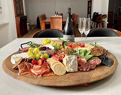 Unwind Mannum Riverside Retreat