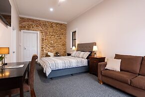 Unwind Mannum Riverside Retreat