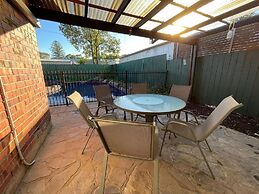 Unwind Westbourne Park Saltpool Hideaway