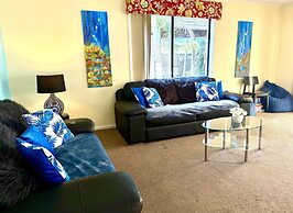 Lakeside Getaway - 4BR Jetty Wi-fi Waterfront
