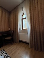 Minorai Kalon Hotel
