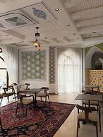 Minorai Kalon Hotel
