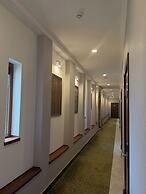 Minorai Kalon Hotel