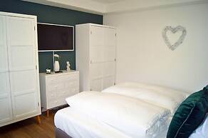 Inviting Winterberg Apartment With Views