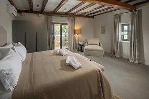 San Tomasini Heritage Hotel