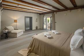 San Tomasini Heritage Hotel