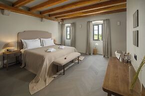 San Tomasini Heritage Hotel