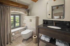 San Tomasini Heritage Hotel
