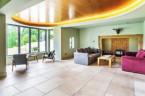 Kingsley House