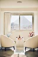 Legend Pyramids Inn