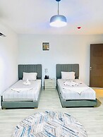 Legend Pyramids Inn