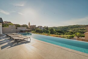 Luxury Villa Kim Momjan