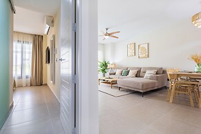 2BR Gardenia Retreat - Picuzzi & Pool