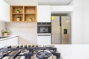 2BR Gardenia Retreat - Picuzzi & Pool