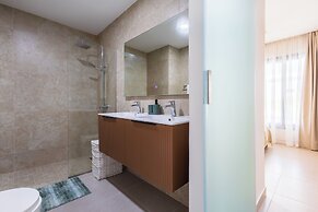 2BR Gardenia Retreat - Picuzzi & Pool