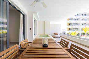 2BR Gardenia Retreat - Picuzzi & Pool