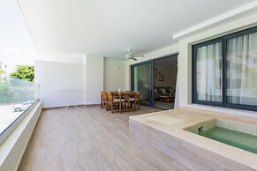 2BR Gardenia Retreat - Picuzzi & Pool