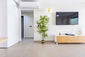 2BR Gardenia Retreat - Picuzzi & Pool