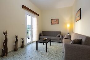 Valira Stathmos Home - Rustic Charm Cottage W Garden