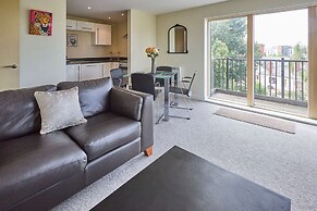 Host Stay Newport House Apartment