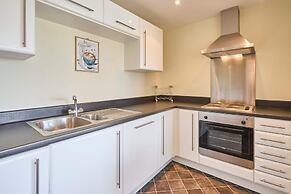 Host Stay Newport House Apartment