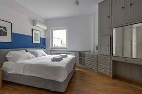 Massive 2-combo apt Unbeatable Acropolis Views 9pax